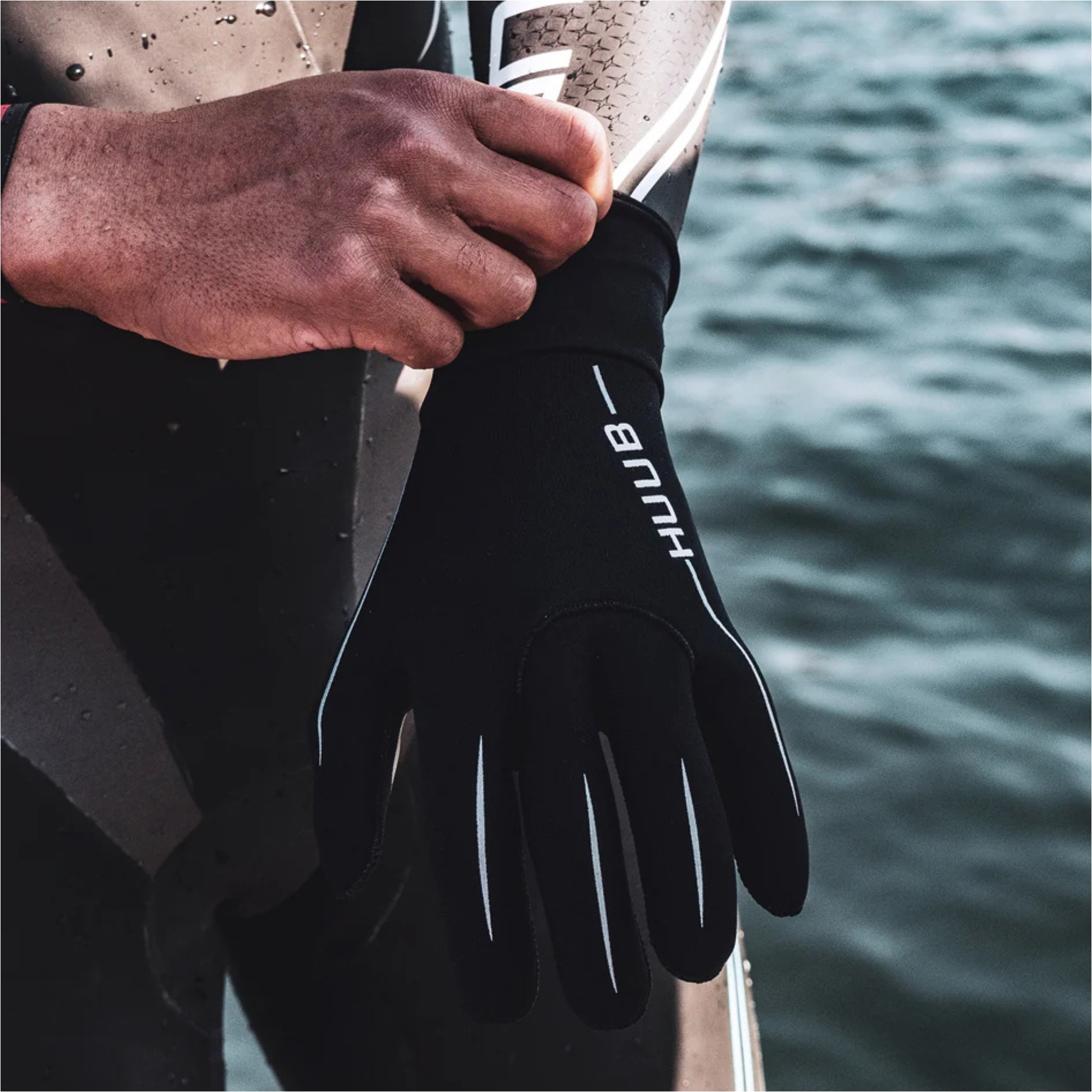 2026 Huub 3mm Wetsuit Swim Gloves A2-SG19 - Black / Silver
